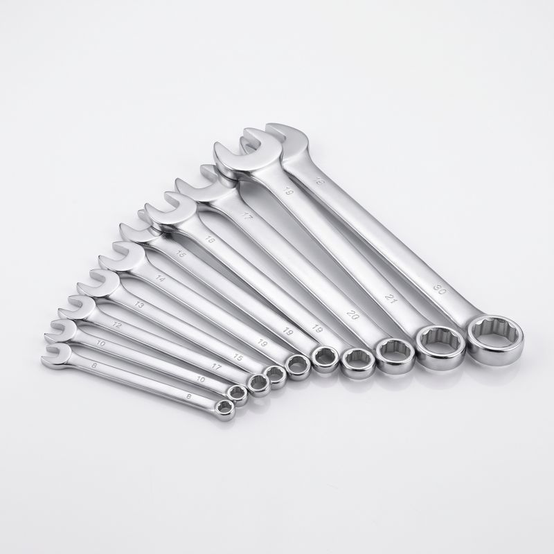 Tools & Hardware — Hand tools, power tools and site consumables.
